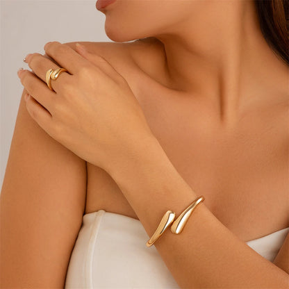 Wide Βracelet Ring