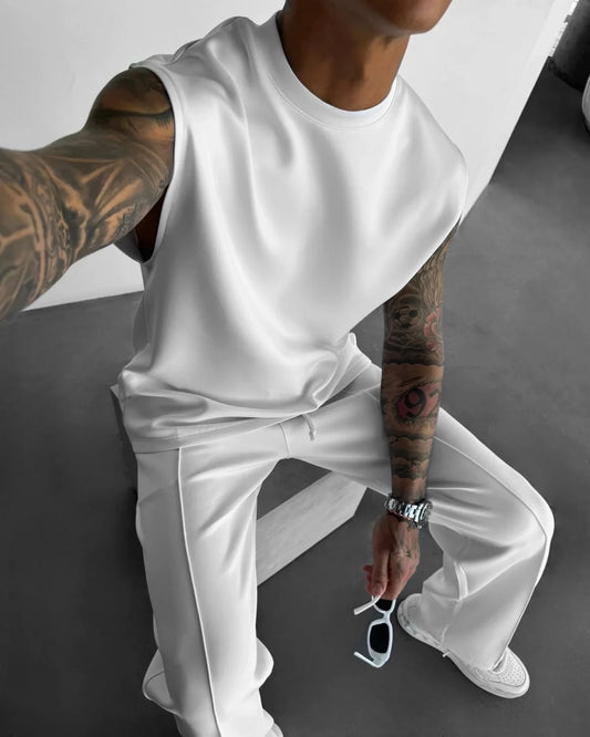Sleeveless Sports Suit